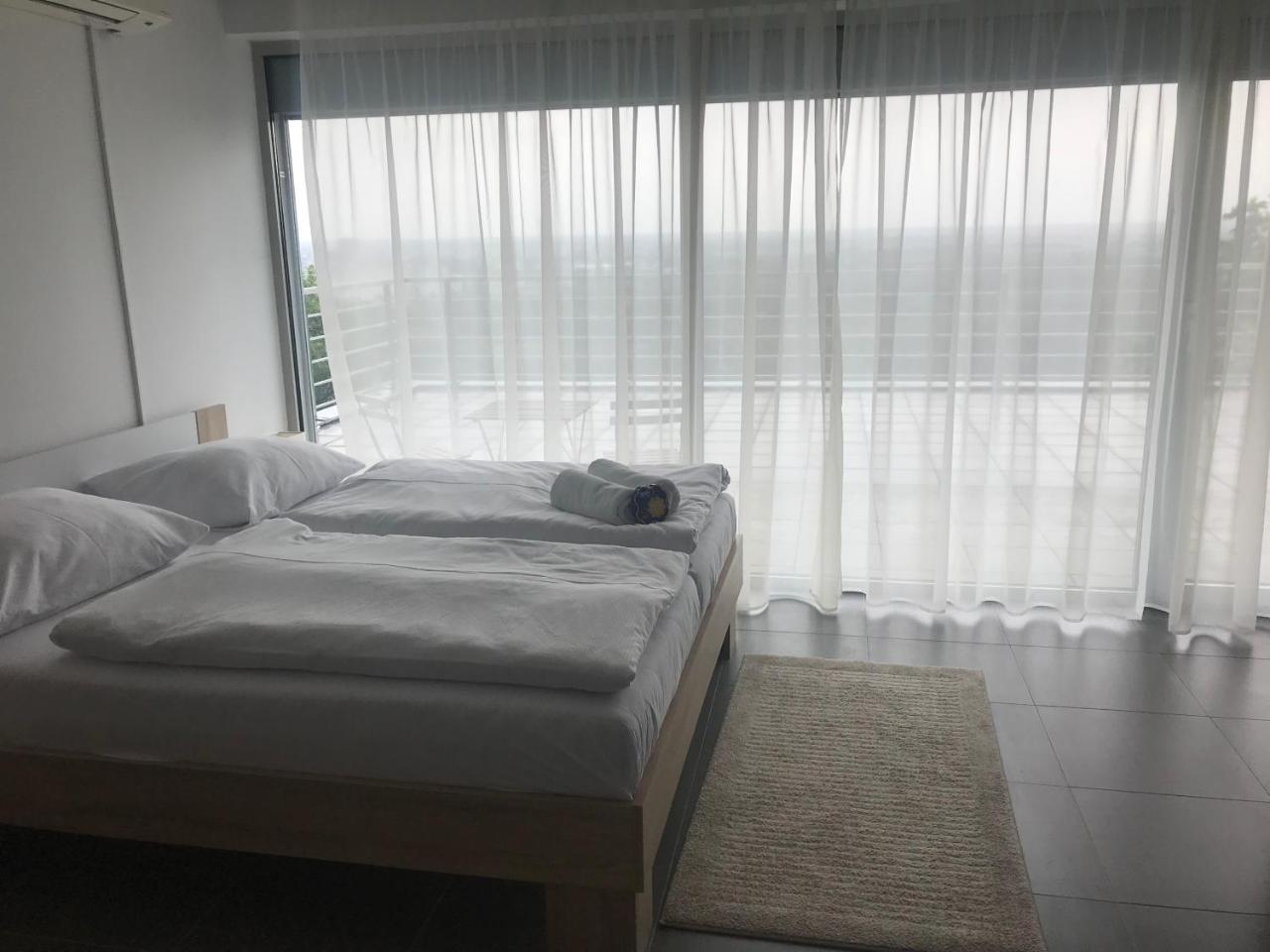 River View Residence Bratislava Eksteriør billede