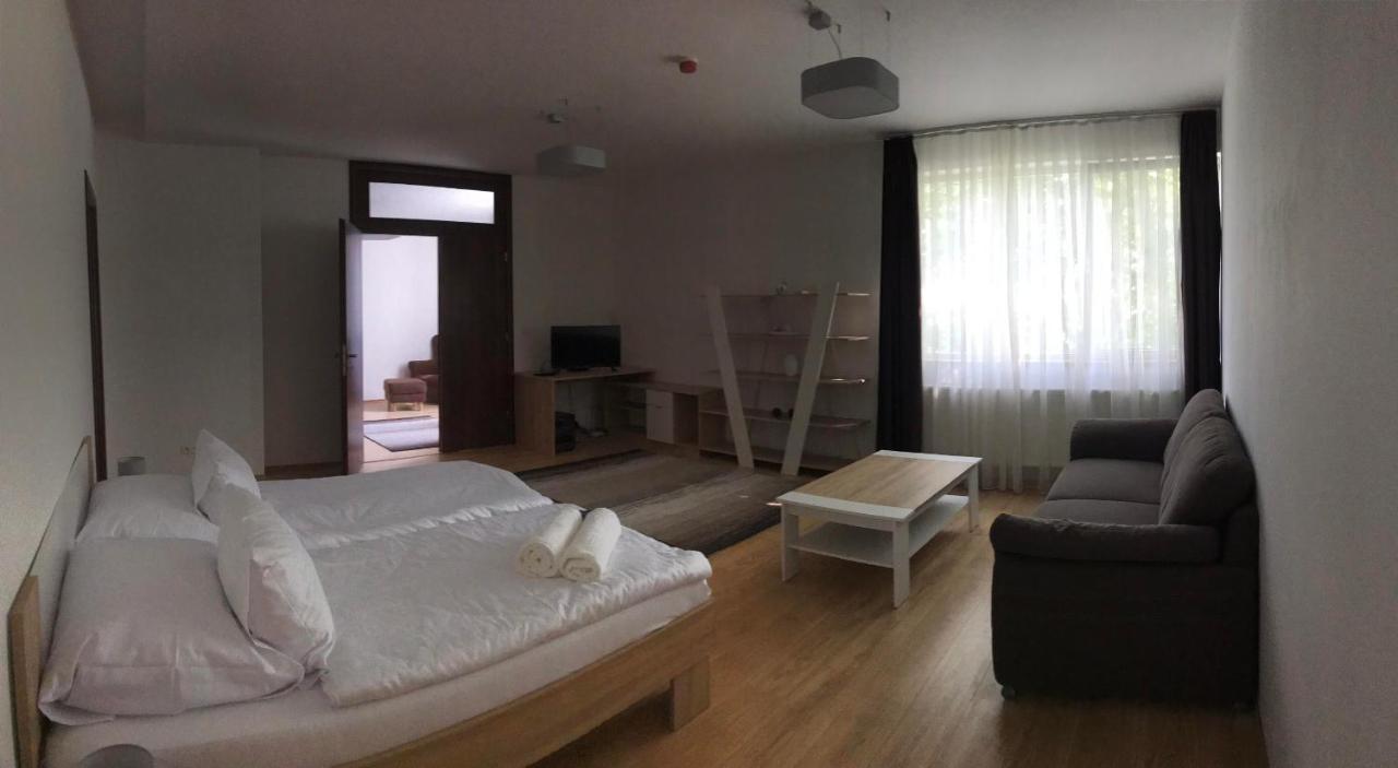 River View Residence Bratislava Eksteriør billede
