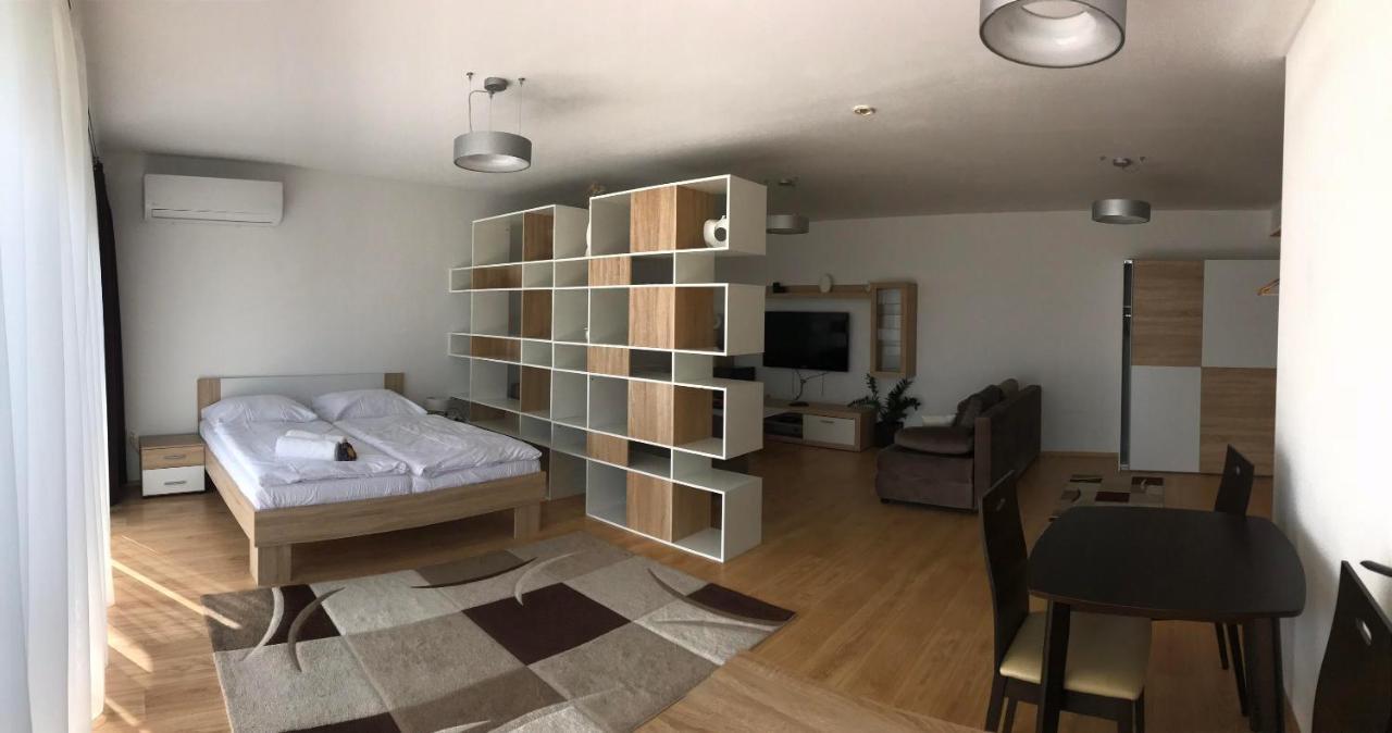 River View Residence Bratislava Eksteriør billede