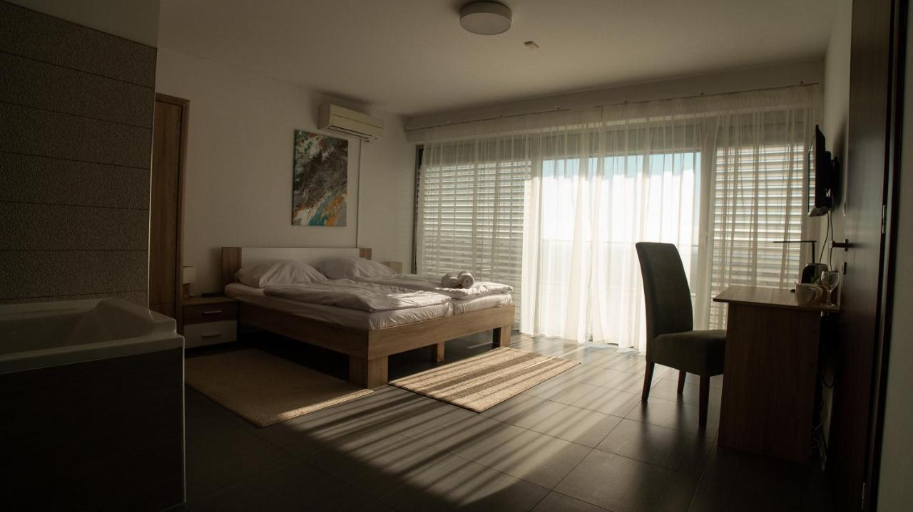 River View Residence Bratislava Eksteriør billede